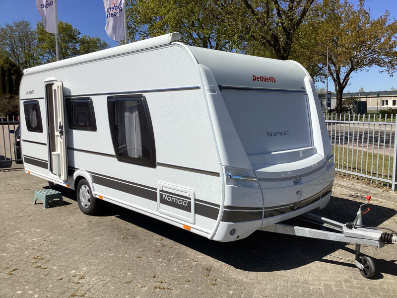 Dethleffs Nomad 530 DR Air conditioning/awning photo: 22