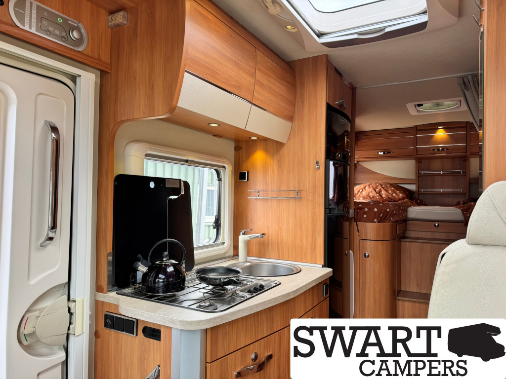 Hymer Tramp T 578 CL, single beds photo: 13