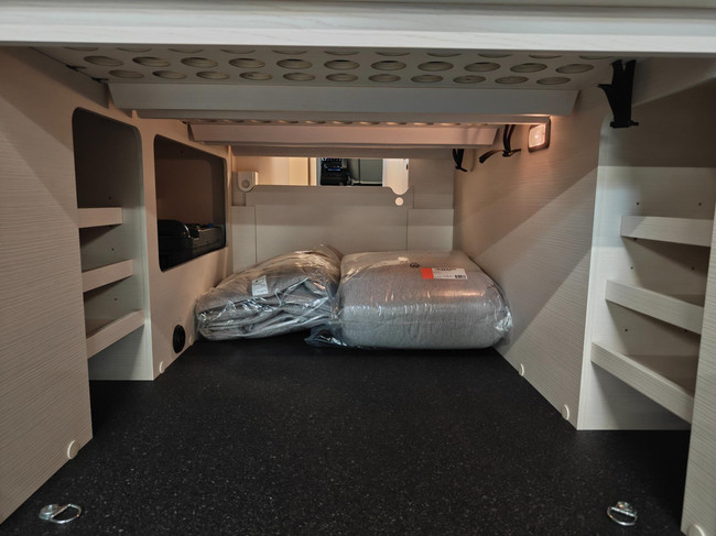 tourne mobil 6.4 Select 2.2 BlueHDI 180PS Automatik - ALL SEASON Foto: 20