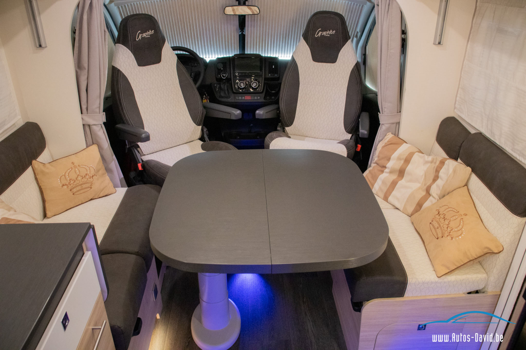 Challenger 337GA Graphite Edition VIP foto: 3