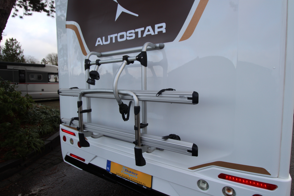 Autostar i 730 LJ Prestige design edition photo : 2