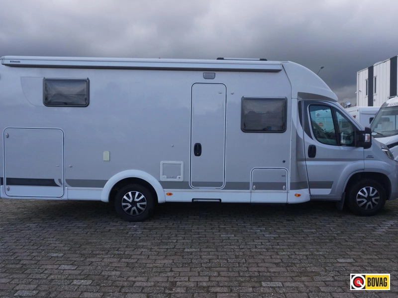 Carado T 67 DAKAIRCO/CAMERA/FIETSENDR 