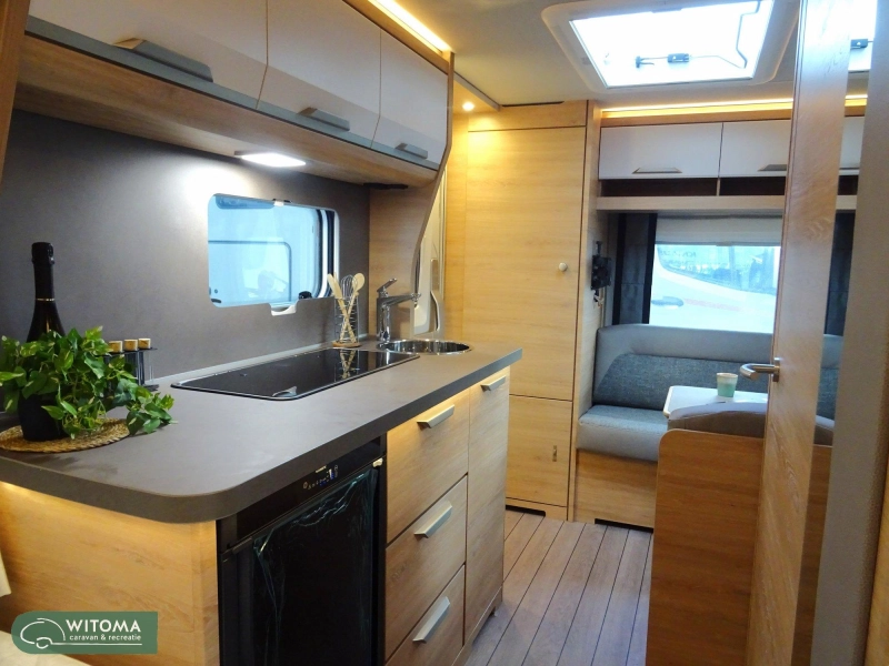 Knaus Sudwind Black Selection 420 QD 50 jaar Witoma voordeel!  foto: 5