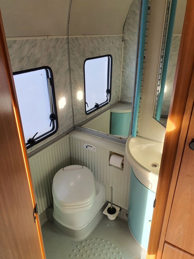 Fiat Ducato 2.8 tdi Bürstner 2 zonnepanelen 6 zitplaatsen foto: 12