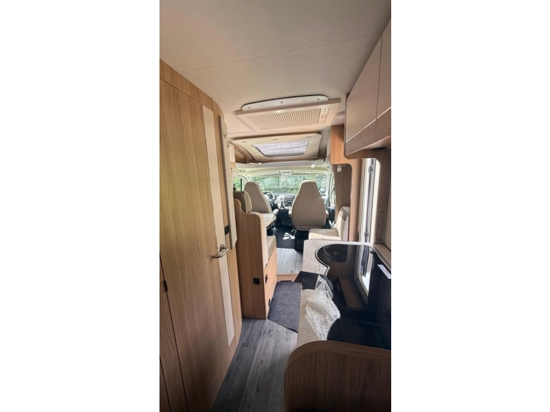 LMC Cruiser V 646 photo: 10