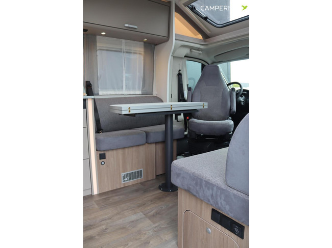Carado T457 140hp Automatic | Single beds | Face to Face | Pro + Package | Thule awning | Separate shower | Large refrigerator | Light metal photo: 6