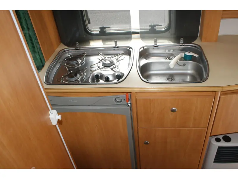 Eifelland Holiday Special 420  foto: 10