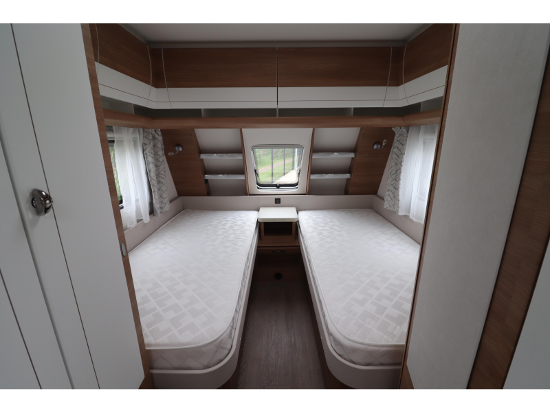 Hobby De Luxe 540 UL BJ 2024 Auvent/Mover photo: 15