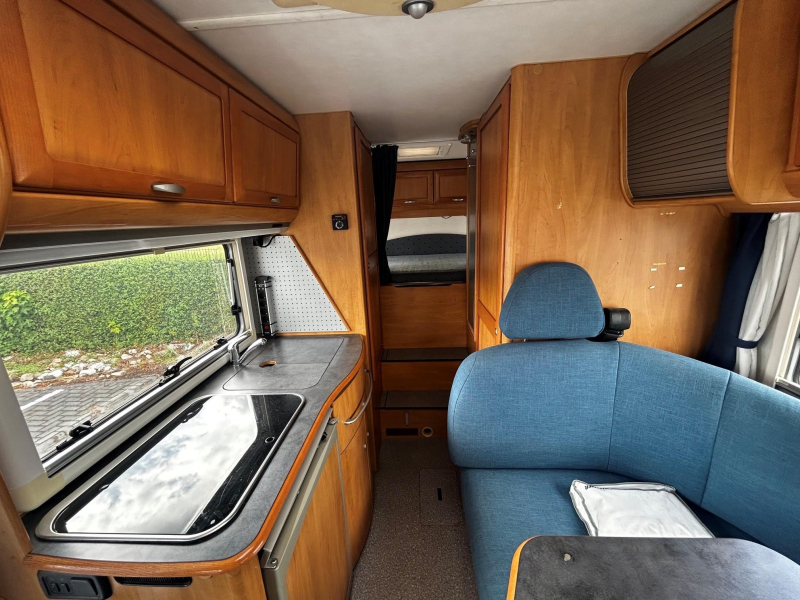 Hymer B524 Panel solar portabicicletas foto: 9