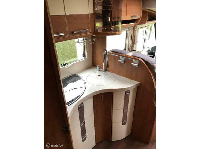 Carthago Chic C-Line I 5.0 QB 180-PK Integraal Queensbed, Hefbed, XXL-Garage, Extra's Nieuw Model 2016 foto: 9