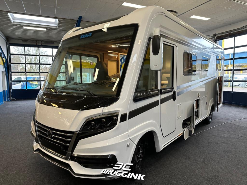Knaus Sun I 700 LEG photo: 3