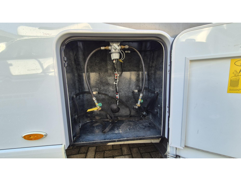 Hymer B678 PremiumLine 25833 KM / Nieuwstaat !  foto: 19