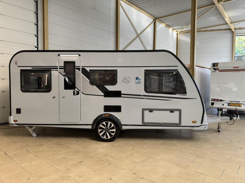 Knaus Sudwind 60 Years 460 EU enkele bedden / voorraam 