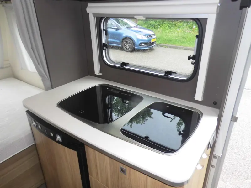 Caravelair Antares 440 Voortent, instapbeugel  foto: 4