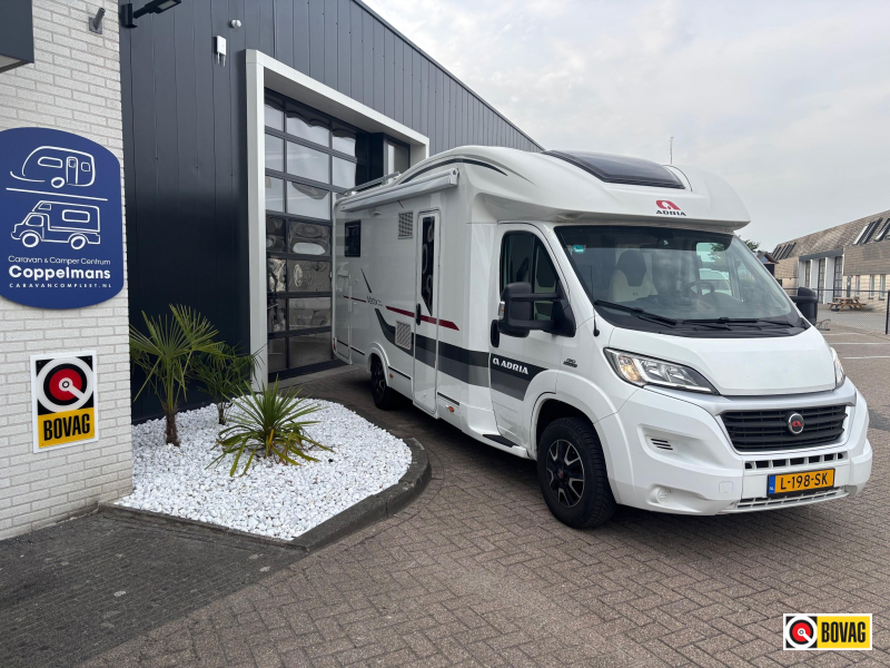 Adria Matrix M 670 SBC vol opties, queensbed  foto: 0