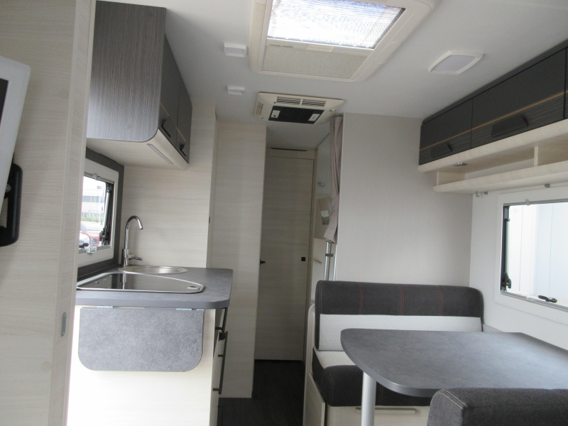 Caravelair Artica 496 MOVER AIRCO LUIFEL photo: 5