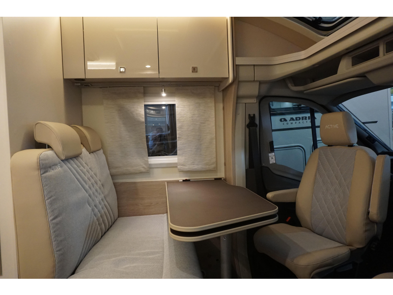 Bürstner Lineo T 690 G Active | Automaat | Actie  foto: 13