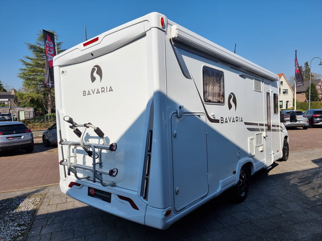 Bavaria Pilote P740 Class | Distr.neu | Elec. Queensbett | Solarpaneele | Luftfederung | Sehr guter Zustand! Foto: 16