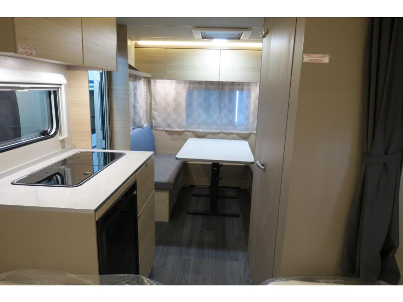 Weinsberg CaraCito 470 EU ENKELE BEDDEN  foto: 5