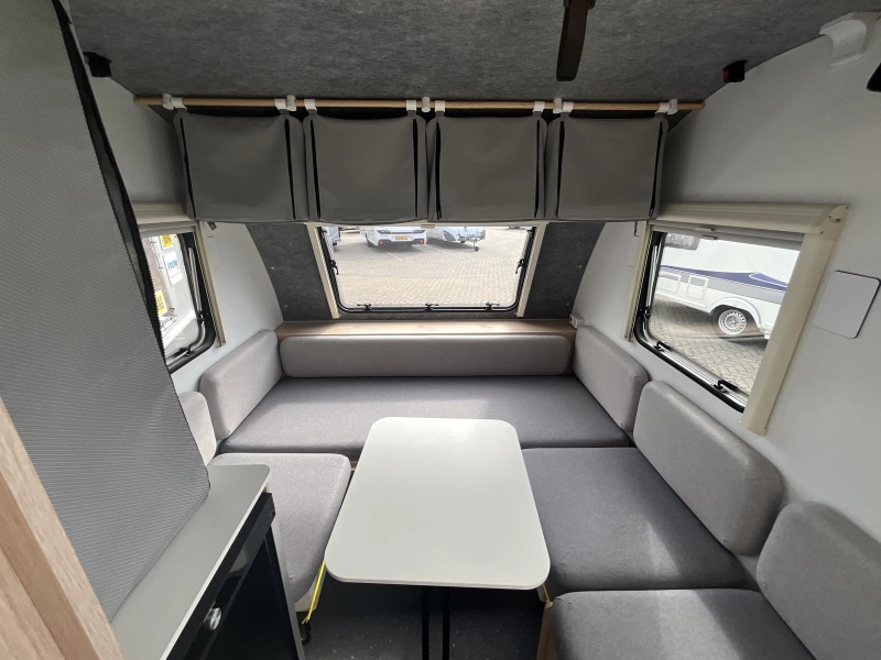 Adria Aviva Lite 300 LH LICHTGEWICHT-LUIFEL  foto: 2