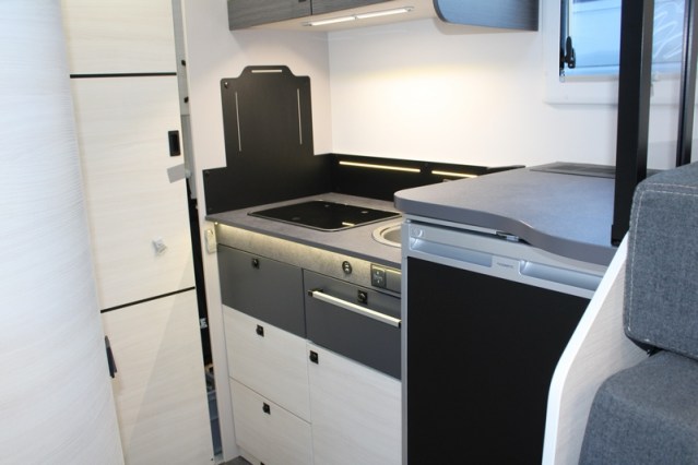 Young compact used Chausson Exclusive Line 660 automatic 170 hp (85 photo: 39