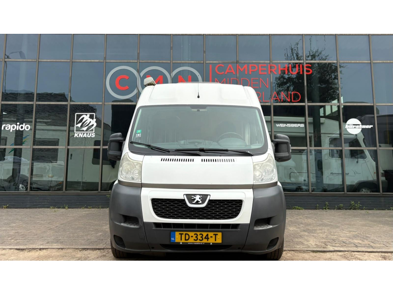 Globecar Globescout 600 130CV, Cama fija, Toldo foto: 1
