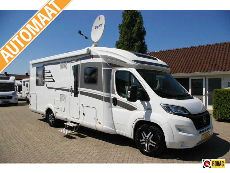 Hymer B-Class 708 SL Automatic, Queen-size bed, level 