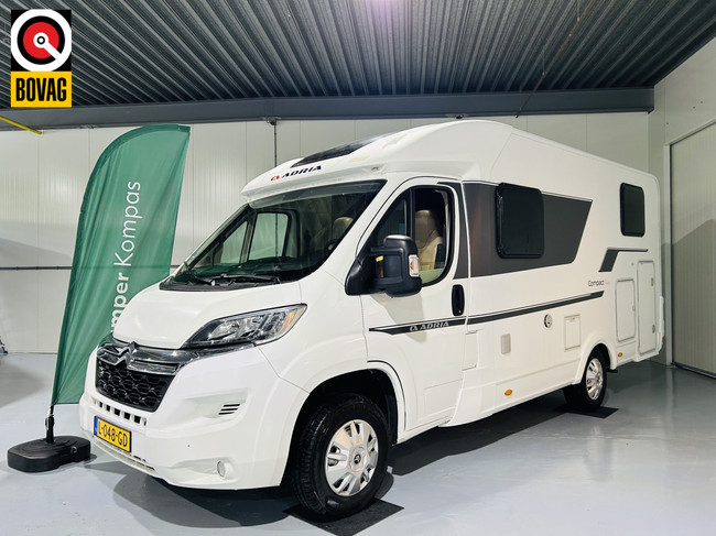 Adria COMPACT SL Separate beds Axess