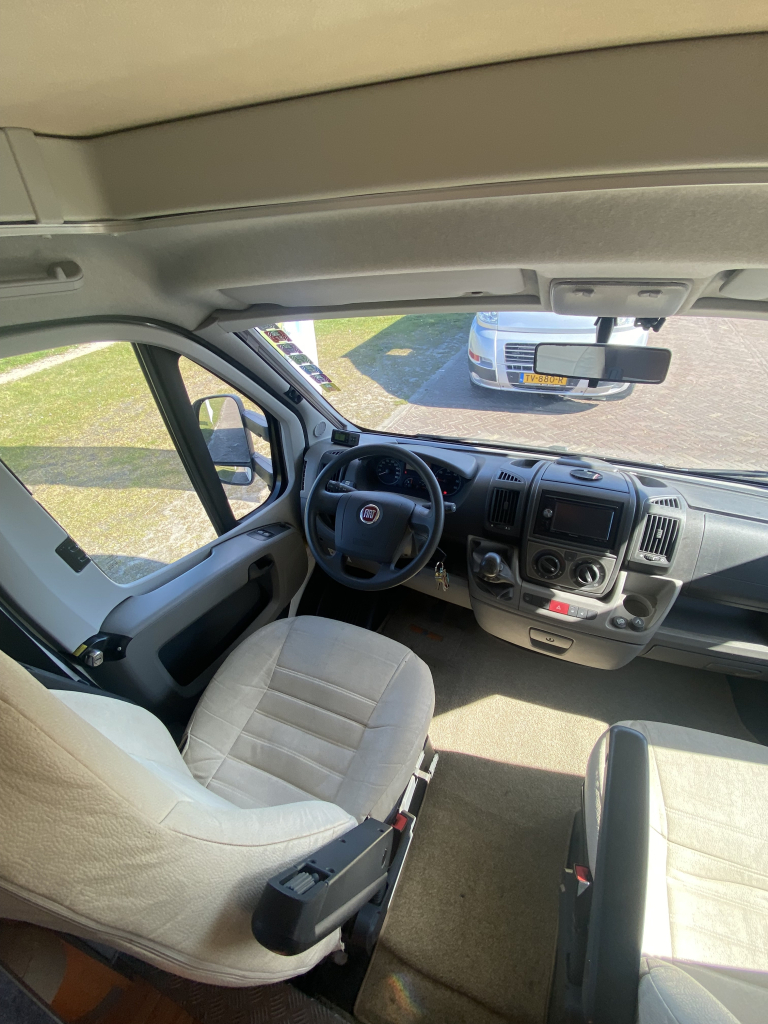 CI Mizar Garage Living 3.0 MultiJet 180 PK, Alkoof, Dwars-bed achter, Garage, Motor-airco, Zeer compleet, 1e eigenaar, Bj, 12 – 2007. Camper centrum on the road Marum  foto: 25