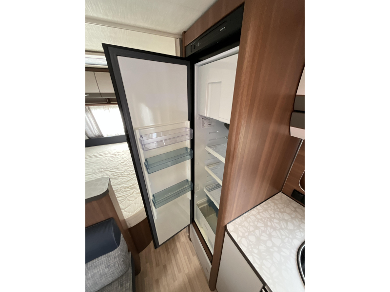 LMC Vivo 520 K STAPELBED-MOVER-VOORTENT  foto: 11