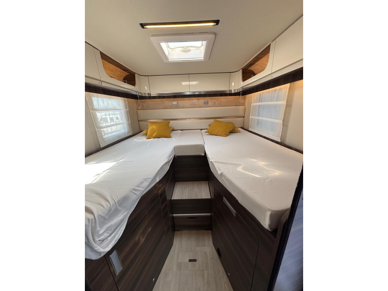 Laika Ecovip 4009 L automaat, E&P enkel bed  foto: 1