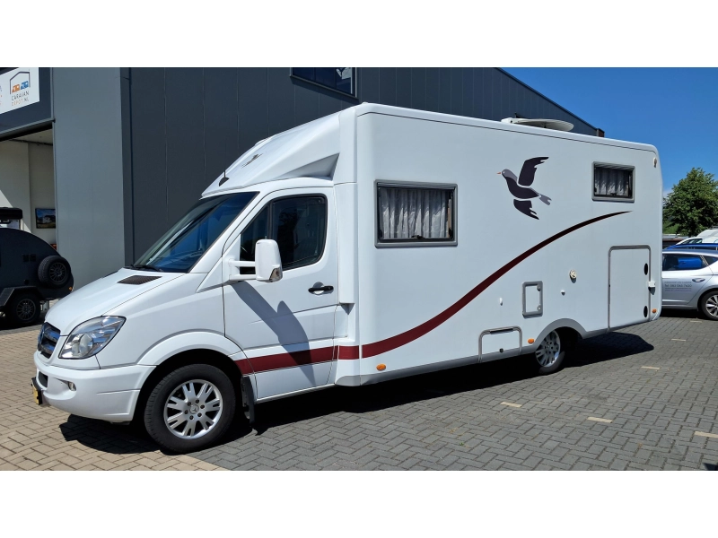 Mercedes-Benz Einzigartiger Spezial-Wohnwagen Foto: 3