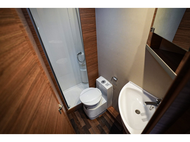 Weinsberg CaraSuite 650 MF verwacht foto: 10
