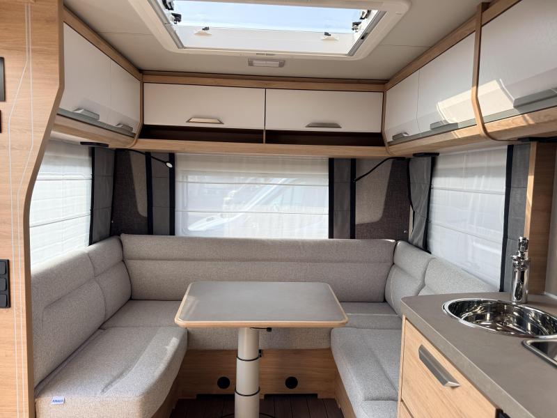 Knaus Sudwind Black Selection 450 FU Foto: 3