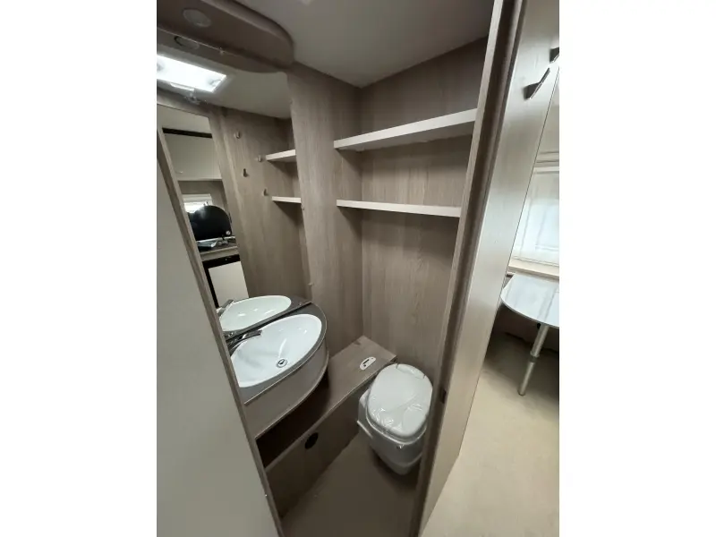 Bürstner Premio Life 480 TL  foto: 15