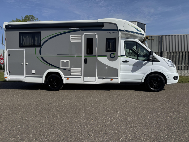 Chausson Etape Line 788 Queen bed drop-down bed photo: 1