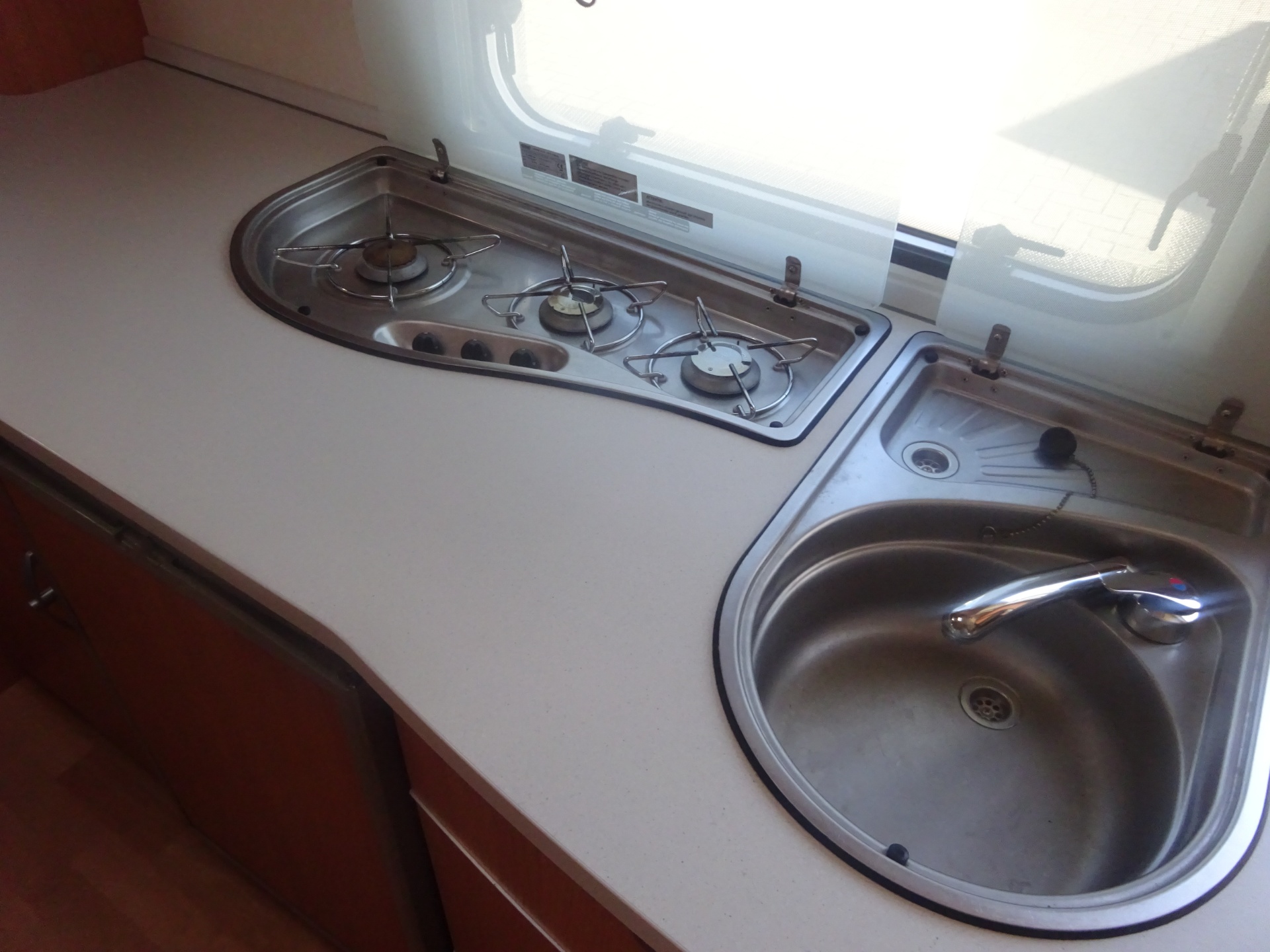 Knaus Azur GERESERVEERD foto: 15