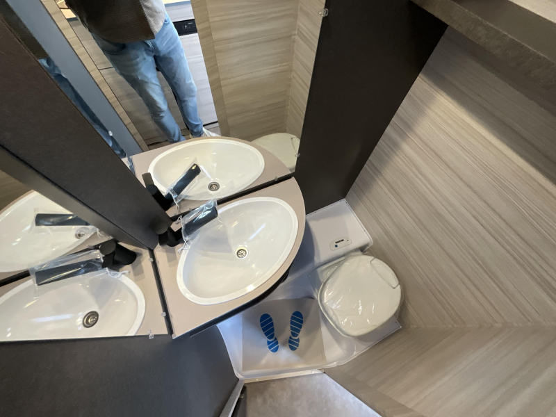 Dethleffs C'Joy Active 460 LE ENKELE BEDDEN-ACTIE MODEL  foto: 8