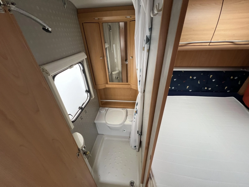 Bürstner Ventana Avantgarde 455 TS  foto: 10