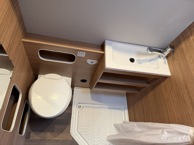 Weinsberg CaraHome 650 DG / Free Storage photo: 13