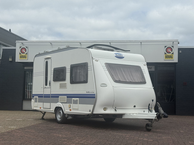 Hobby de luxe 400 SF dwarsbed 4 slaapplaatsen voortent mover hordeur kachel truma toilet
