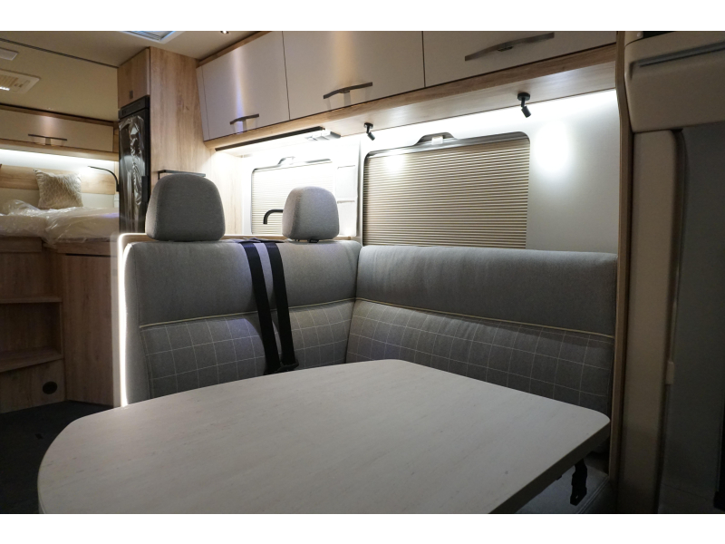 Eura Mobil Profila T 695 EB AUTOMAAT/HEAVY CHASSIS  foto: 12