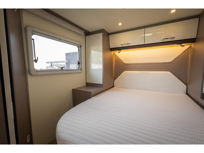 B&uuml;rstner Lyseo Privilege TD734 Queensbed + Hubbett Foto: 18