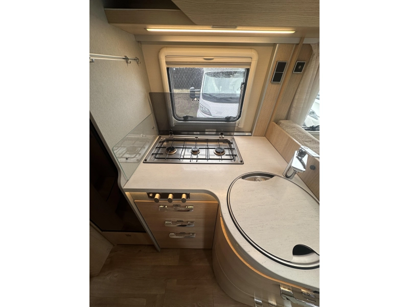 Hymer B 600 Mercedes Automaat ALKO  foto: 15