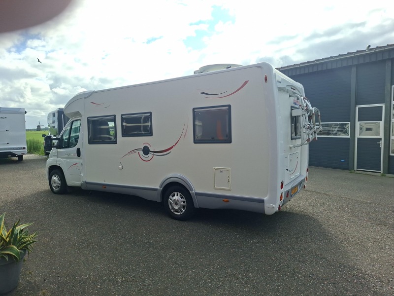 Challenger Mageo 107 luxe en ruime camper  foto: 4