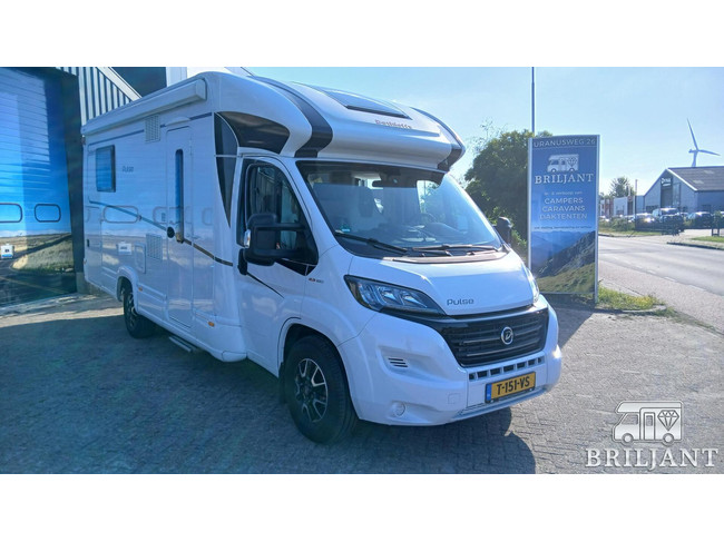 Dethleffs PULSE T 7051 DBM/EB .. autom&aacute;tico/cama queen+cama elevable foto: 2