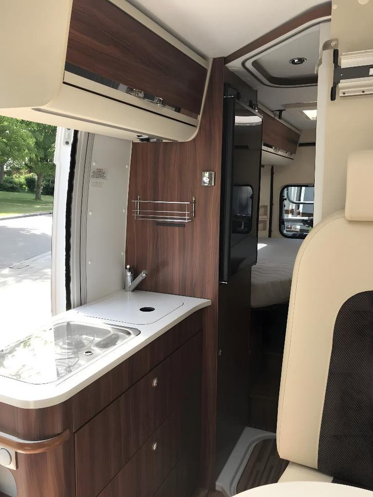 ADRIA TWIN 640 SLX foto: 8