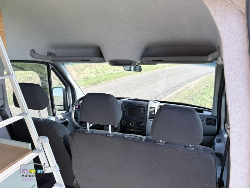Mercedes-Benz Sprinter 316 CDI by Hop Campers  foto: 6