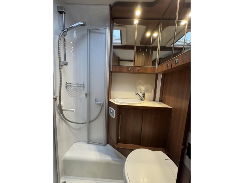 LMC Cruiser Passion 663 G CAMAS LARGAS - 7 METROS foto: 16
