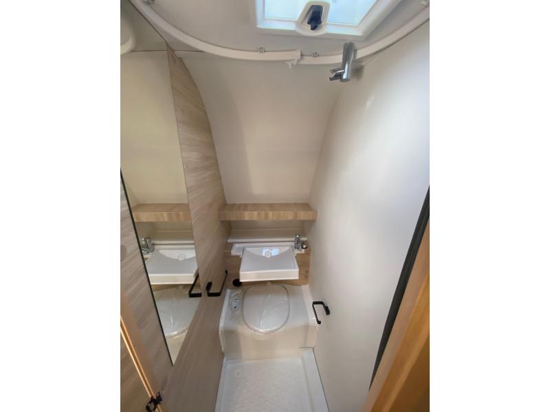 Caravelair Sport Line 476 Stapelbed Gezinscaravan  foto: 12